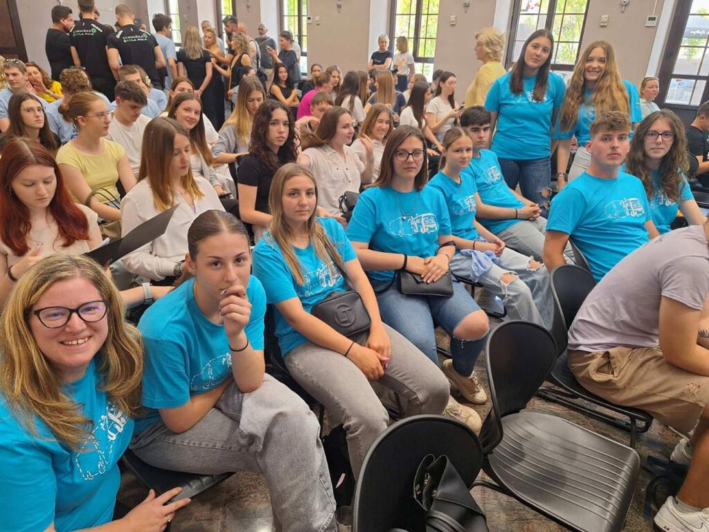 Gli studenti di Buie hanno presentato i loro progetti ai rappresentanti della Regione Istriana